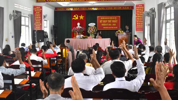 Kỳ họp thứ nhất, HĐND phường Đăk Cấm Khóa I (nhiệm kỳ 2021-2026)