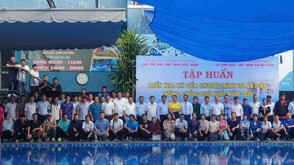 Tập huấn triển khai thí điểm Chương trình Bơi an toàn, phòng, chống đuối nước